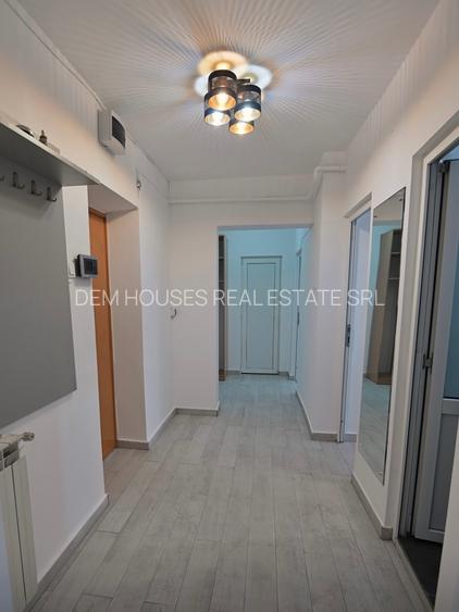 UNIRII,locatie exceptionala fix in Rond ALBA IULIA,monolit,stradal pe DECEBAL - 3