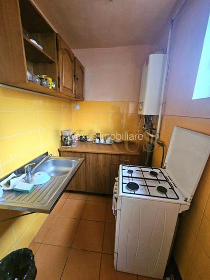 Apartament 3 camere 38 mp zona Flora DEJ - 6