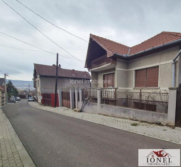 Casa de vanzare in Cugir 959 mp teren - 10