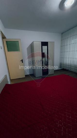 3 camere decomandat, etaj 3, bilateral, 73mp, vis-a-vis de Sara - 11