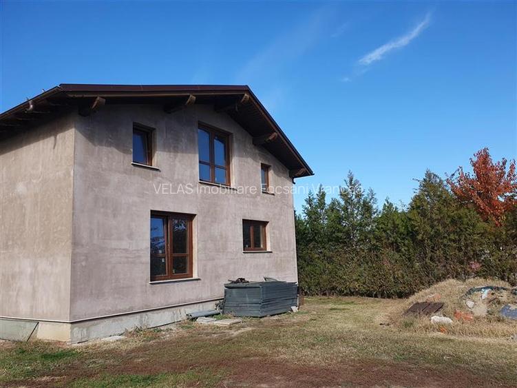 Vila in Gugesti P+M, cu 1000 mp teren intravilan - 10