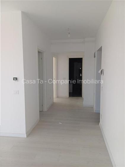 Apartament cu 2 cam si terasa, vedere catre lac - 9