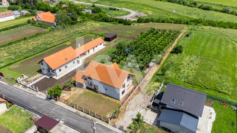 Casa cu 7 camere, 224 mp utili, teren 1000 mp | Feldioara - 4