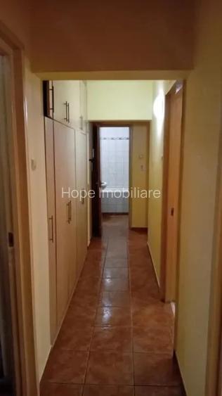 Sincai-strada Trestiana-apartament 4 camere - 2