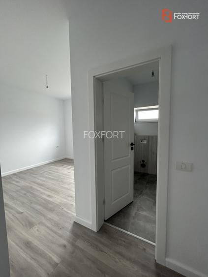 Duplex deosebit cu 5 camere in Ghiroda  - 14