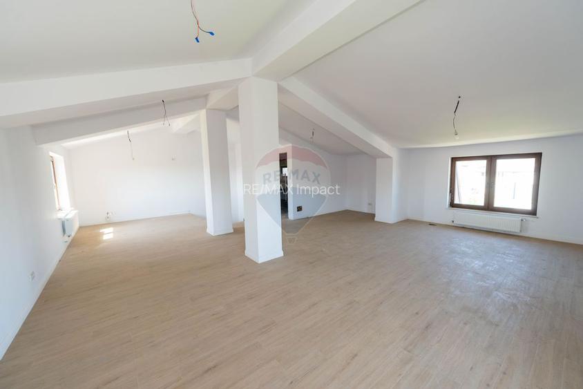 Casa / Vila 5 camere de vanzare in zona Odai Otopeni - 9