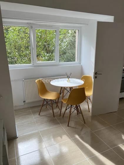 Garsoniera, semidecomandata, 30 mp, metrou, zona Dristor - 3