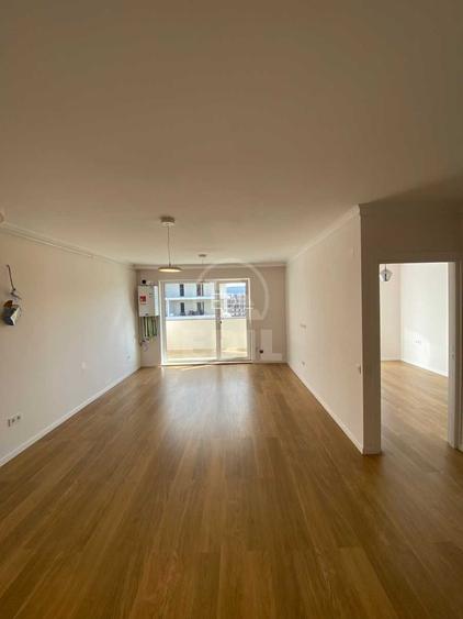 Apartament de 2 camere semidecomandat, zona centrala, Floresti - 2