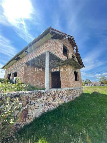 RECO Teren intravilan cu casa in rosu, Zona Vadu Crisului, Bihor - 3