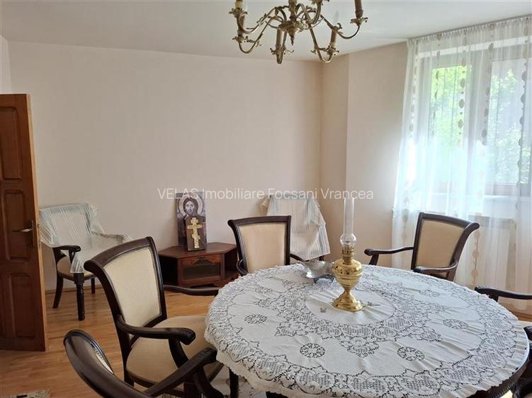 Vila Petresti P+ET, CT, 1012 mp teren - 4