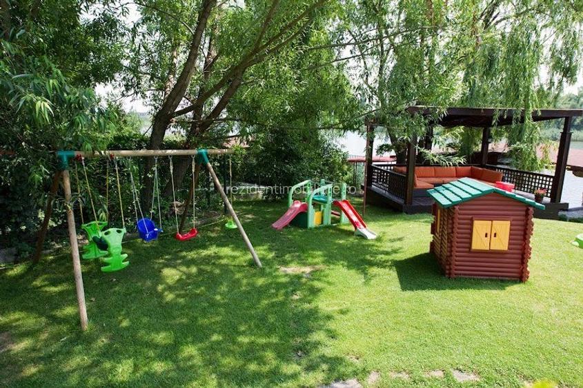 VILA  MEDITERANEANA DE PE MALUL LACULUI SNAGOV - 10