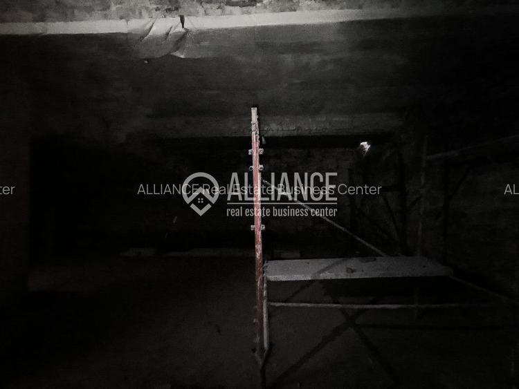 POLICLINICA CU PLATA(cod03) - Spatiu comercial luminos si inalt ! - 20