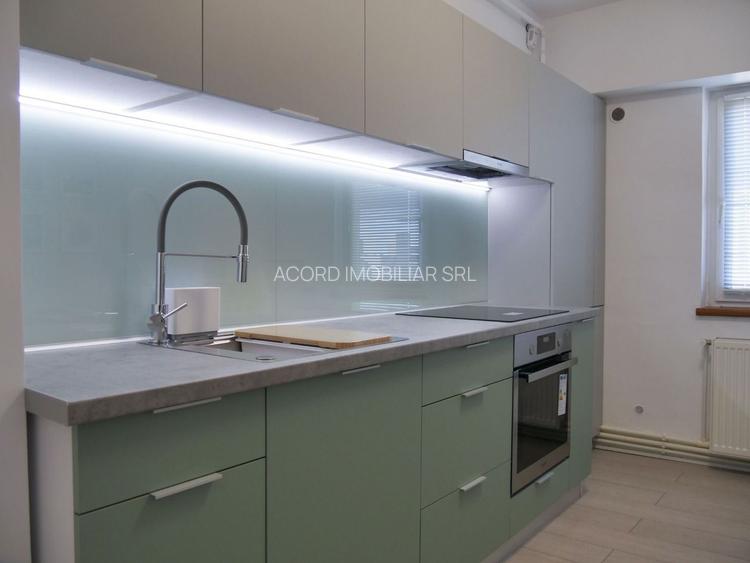 Apartament 3 camere decomandat-zona Tomis III - 3