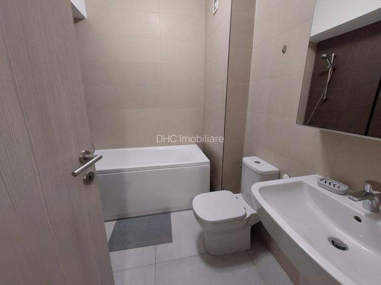 Exigent One Grozavesti regie garsoniera imensa - 10