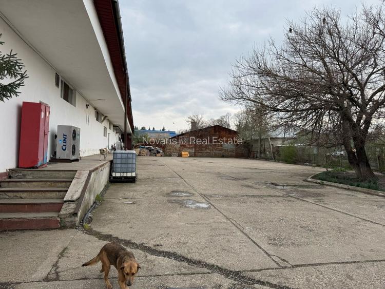 Vând Hală Producție 1.800 mp și Teren 4.500 mp în Focșani - 3