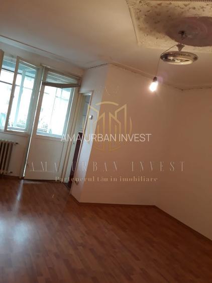 Bulevardul Chisinau garsoniera 33 mp  etj 5 ,vedere Bulevard 79000eur - 2