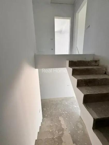 5 camere | Curte 220  mp  | metrou 15 min | util 155 | pod inalit - 13