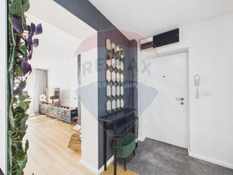 Apartament de vanzare, 3 camere ultra finisat,  Bd. Unirii - 25