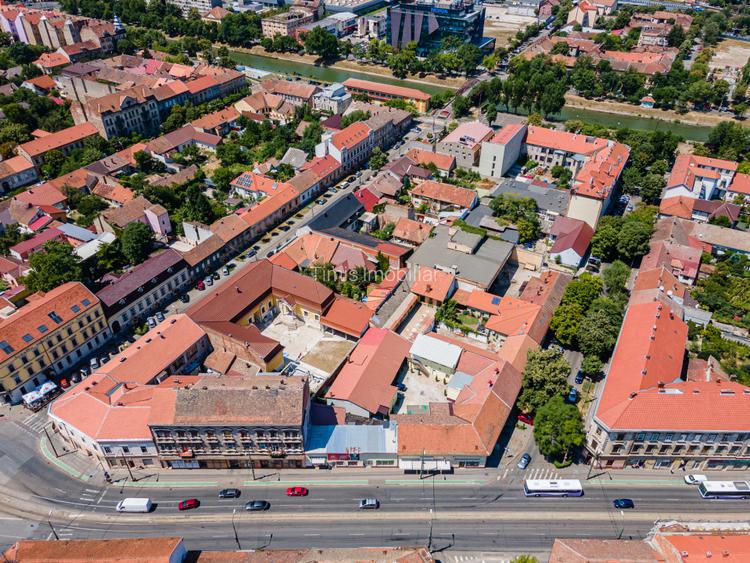 Spatiu comercial stradal cu vitrina | 70 mp, in Sinaia | Com 0% - 2