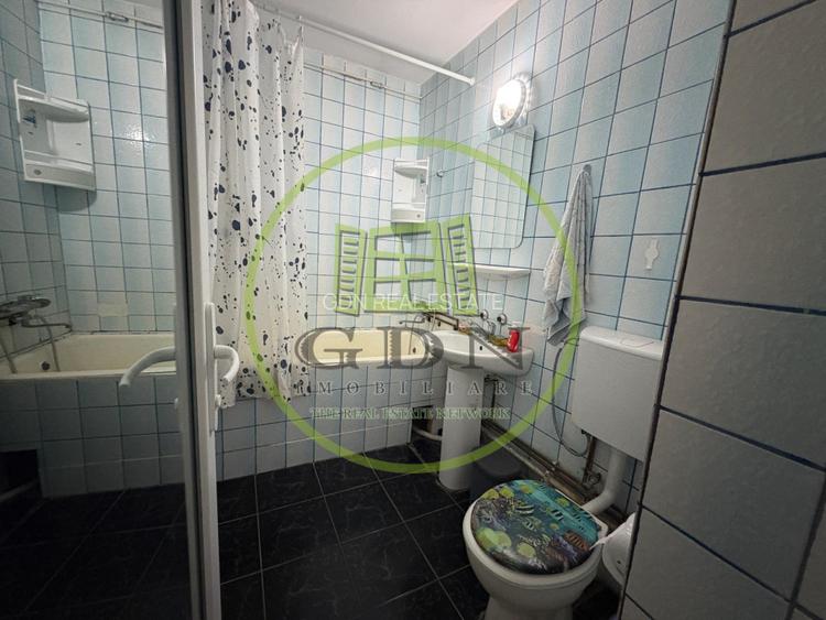 Apartament, 2 camere, semidecomandat, Nicolae Titulescu zona Fantasy Park - 7