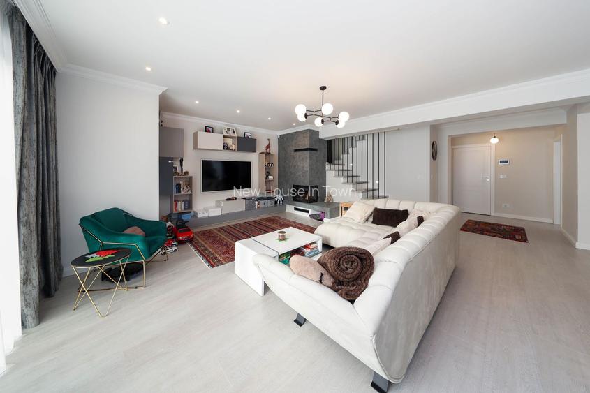 Casă ideală pentru familie în Brașov, Bunloc – spațioasă, luminoasă, priveliște - 19