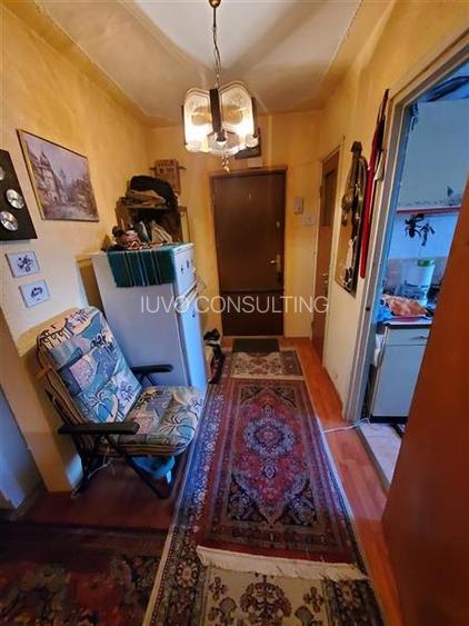 Apartament 3 Camere Izvorul Oltului Bloc Reabilitat - 3