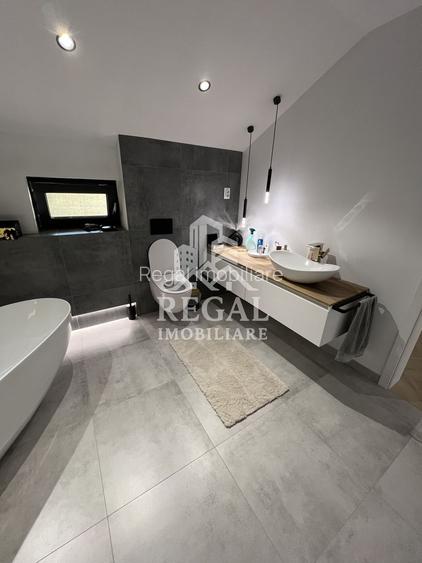 Casă modernă tip duplex, ideală pentru 2 familii – in loc. Strei - 7