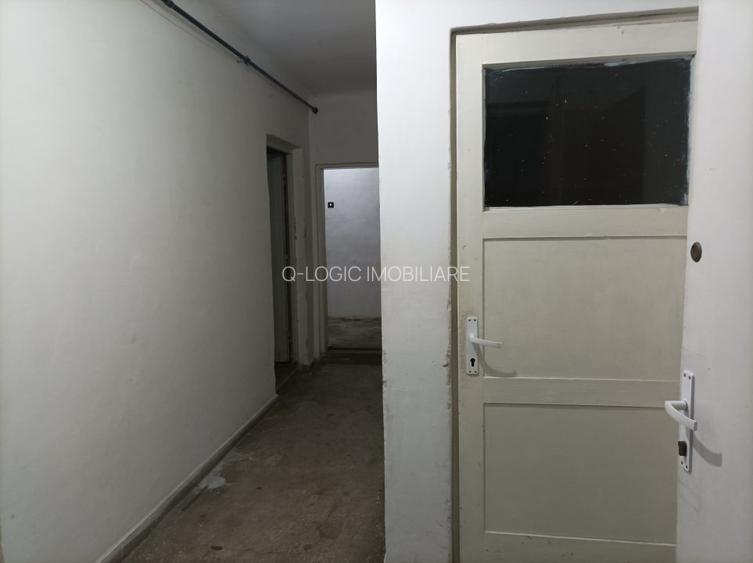 Apartament 3 camere liber la vanzare zona Central - 22