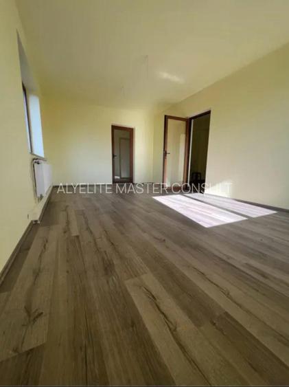 Spatiu/Comercial/Birouri/Cladire de inchiriat - 240 MP - P + 1, Husi, Vaslui - 3