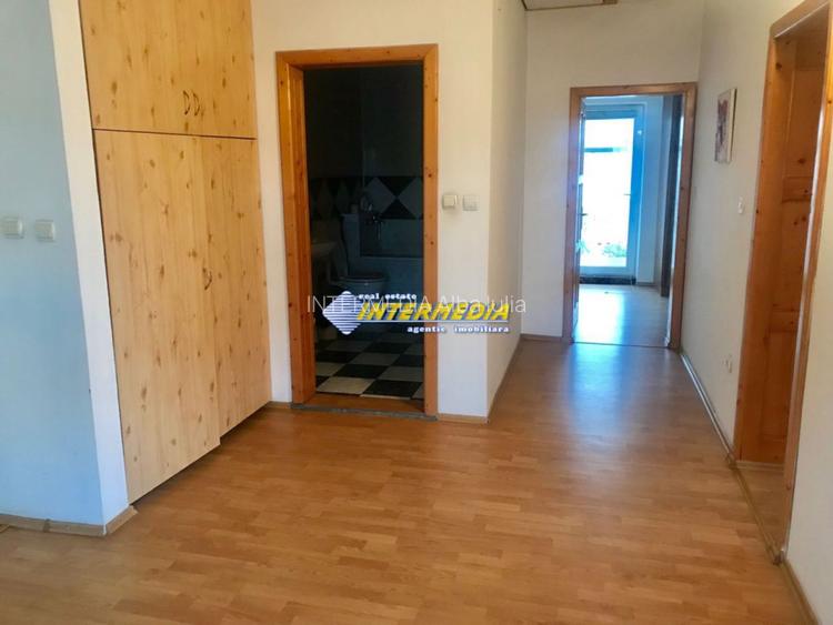 Casa de inchiriat 5 camere Cetate Alba Iulia - 3