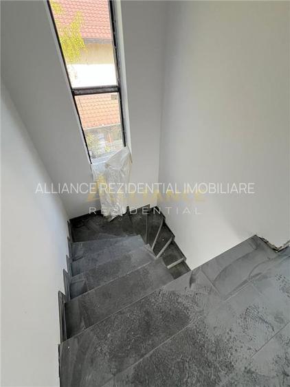 Vila Individuala - 5 camere-3 bai-Strada Miorita-500 M  de STV - 22