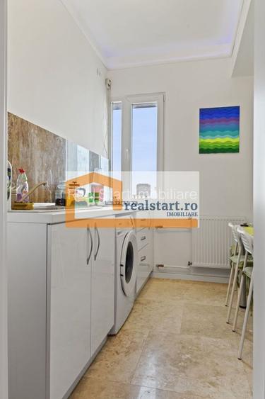 Pta Romana, Vedere spectaculoasa, Renovat total, inclusiv instalatii - 9