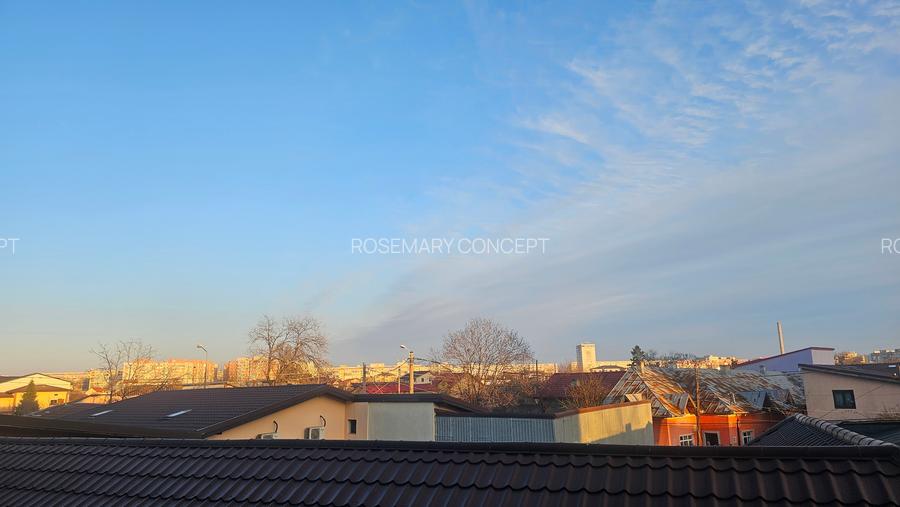 Bloc 2013 | Etaj 1/4 | Centrală Proprie | Acces Rapid Eroii Revoluției - 12