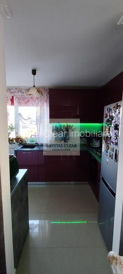 Apartament cu 3 camere + loc parcare - zona Podeni, str. Digului - 9