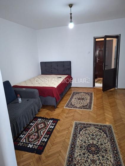 De vanzare garsoniera  Drumul taberei - 2