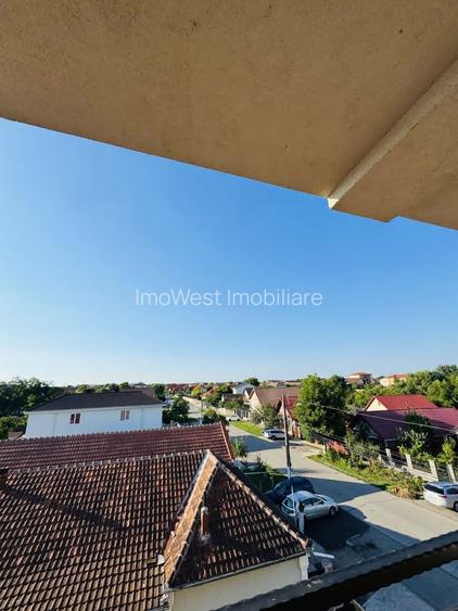 Giroc | 3 camere cu scara interioara |  117 mp | Mobilat-Utilat | 2 parcări - 5