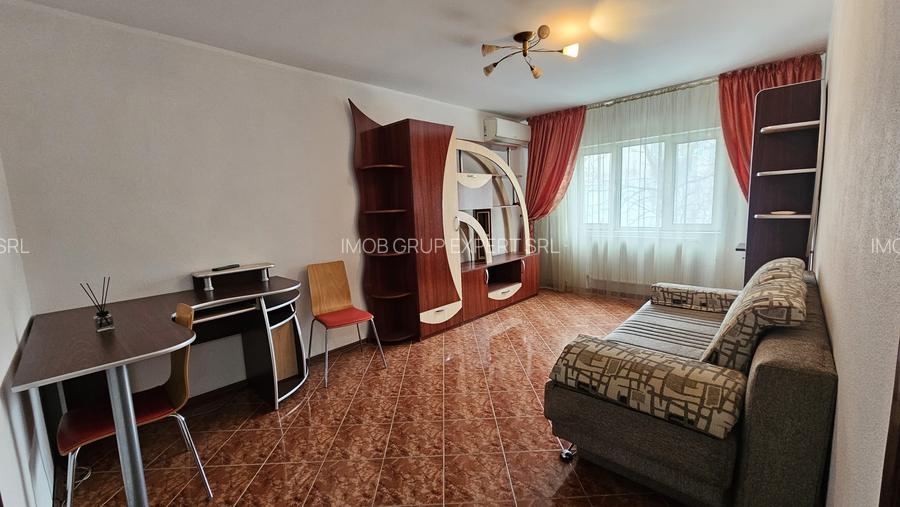 Apartament 2 camere, decomandat, zona Micro 17, la B-uri, etaj2, mobilat. - 2