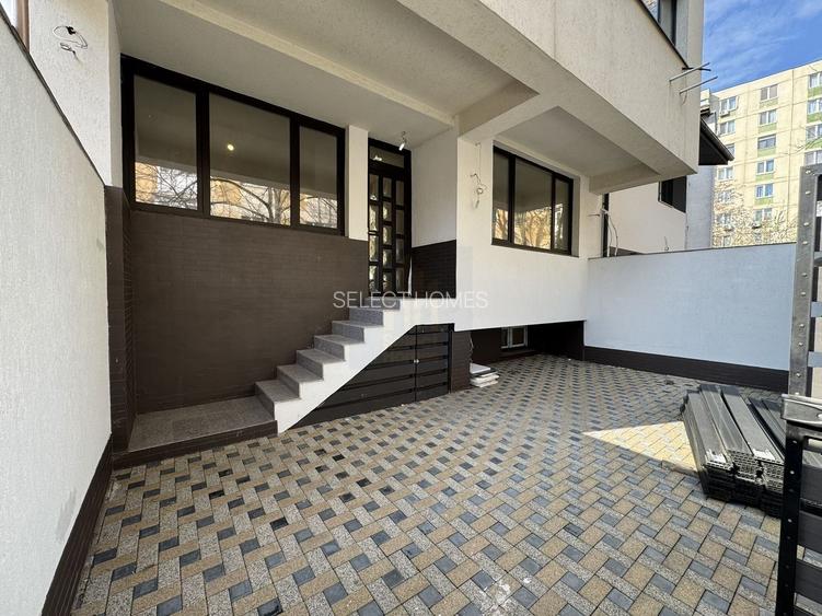Apartament 5 camere triplex cu curte de vanzare *metrou Crangasi* - 38