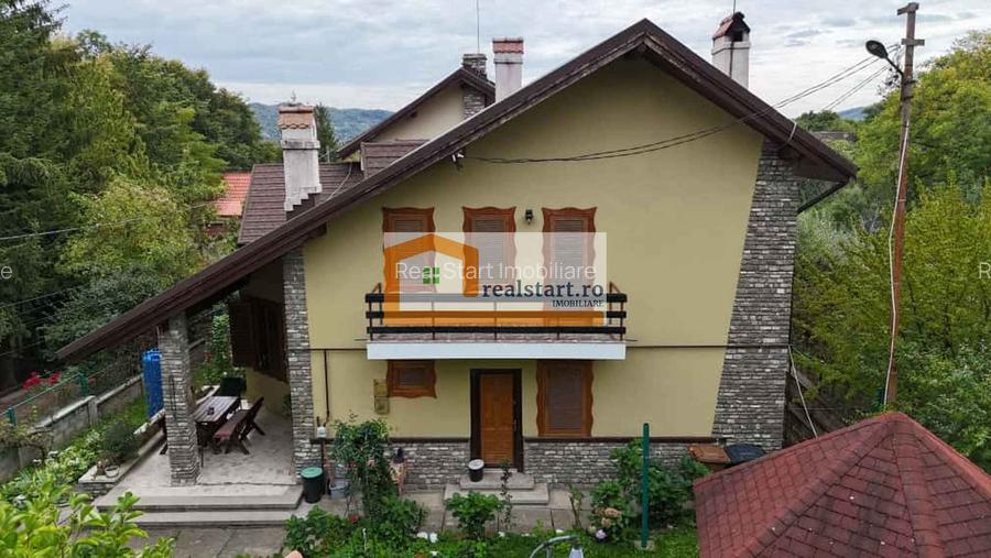 Vedere padure, panouri solare si fotovoltaice, pompa de caldura,  semineu - 8