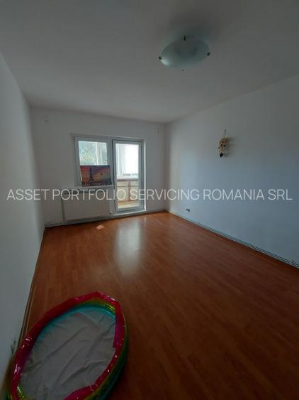 Apartament cu trei camere Pitesti-Arges - 9