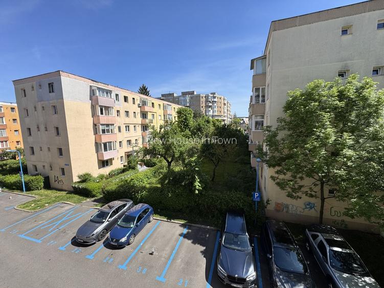 Apartament decomandat cu 3 camere in Centrul Civic, strada Mihai Viteazul - 15
