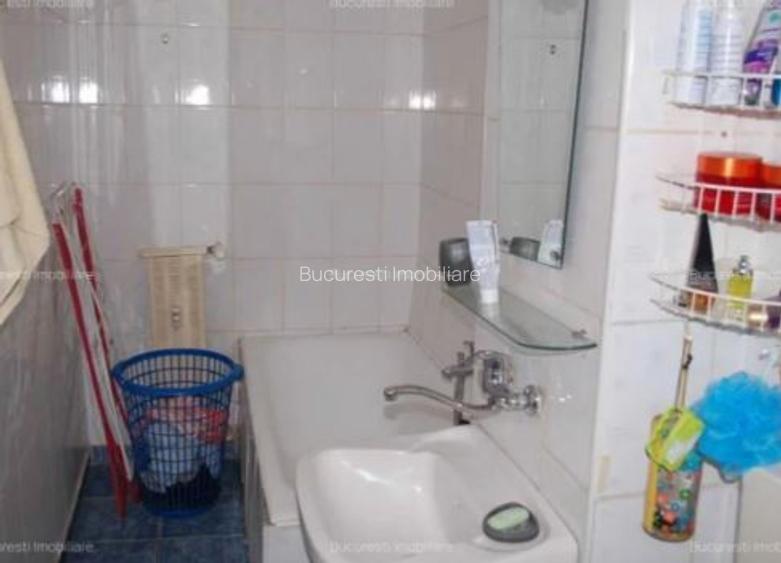 Garsoniera,B-dul Lacul Tei,bl.reabilitat,et.3/10,DECOMANDATA,Amenajata,Libera - 4
