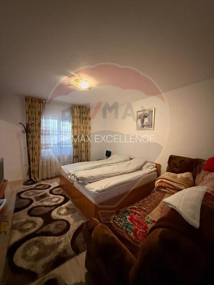 Casă / Vilă cu 8 camere de vânzare în zona Central - 15