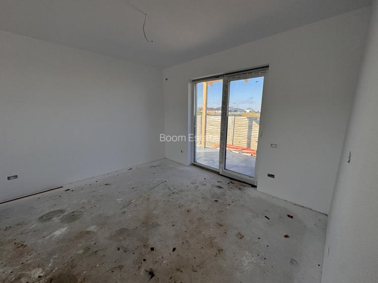 3 CAMERE, DESPARTIT PRIN C.T , SUPRAFATA GENEROASA - 3