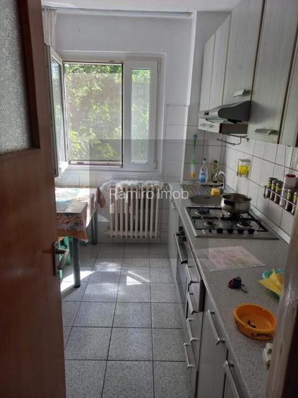 Apartament 3 camere, bloc 4 etaje, Berceni, 67mp - 4