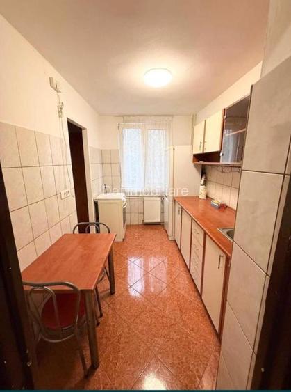 110000 euro - 3camere- etaj 1 din 4 - drumul taberei -blv timisoara - 7
