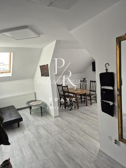 Dupex de vanzare transformat in 2 apartamente zona Metro! - 17