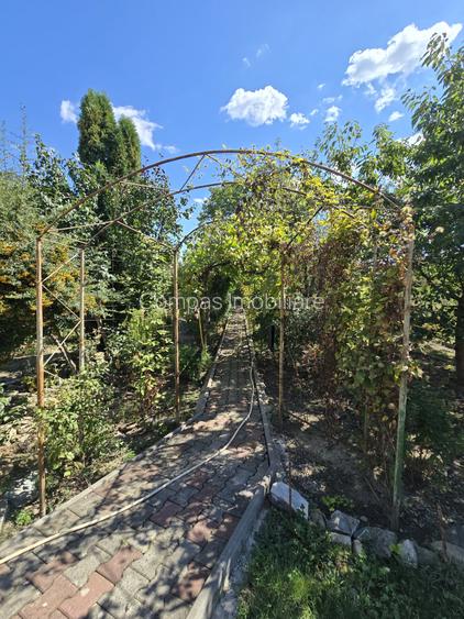 Casă de vânzare cu 4 camere, garaj și teren de 766 mp – Sărata, Piatra Neamț - 11