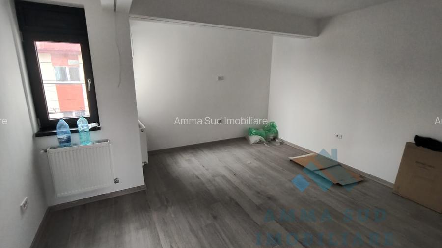 Imobil cu lift S + P + 1 + M - 360 mp utili - Metrou Aparătorii Pariei 500 m - 21