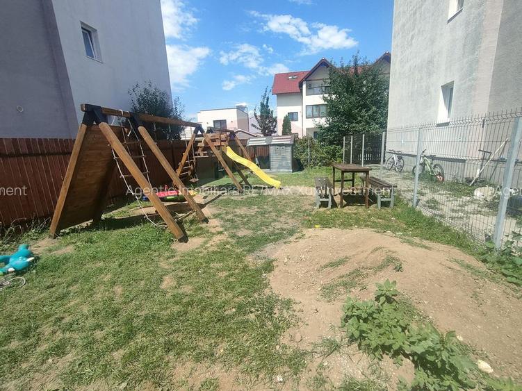 Apartament de vanzare si Parcare în curte privată - Șelimbăr - 5
